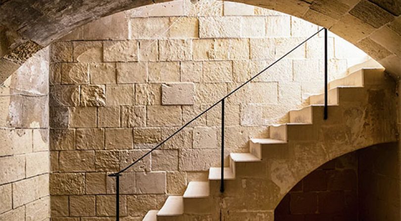 Humidité dans la cave : faut-il la ventiler ou l&rsquo;étancher ?